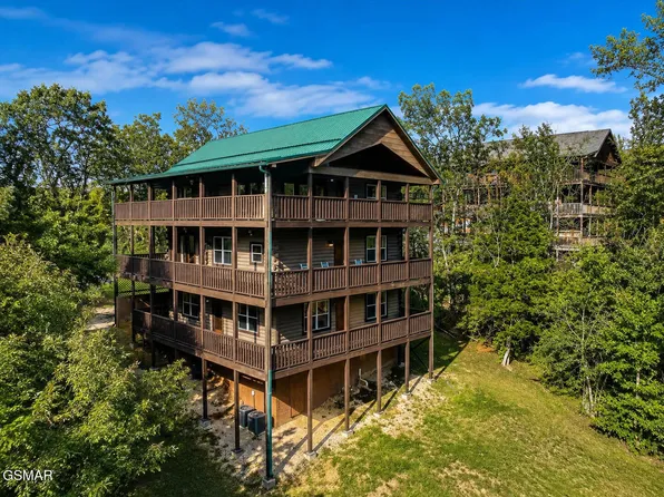 2016 Oakmont Dr, Sevierville, TN 37876