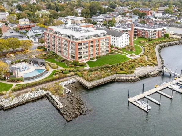 341 Thames St #109-S, Bristol, RI 02809