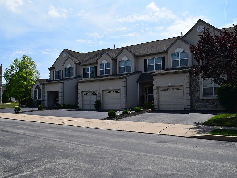 713 Whitetail Cir — Photo 1