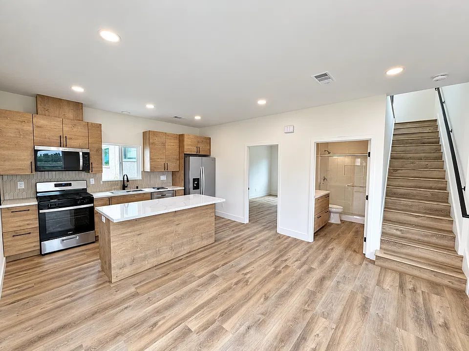 5062-5064 Faber Way