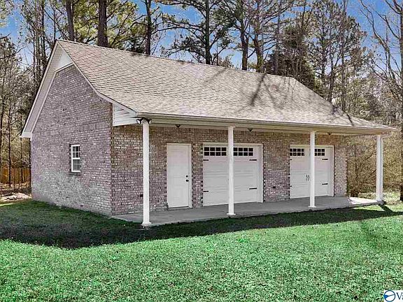 2nd image of 414 Santana Dr