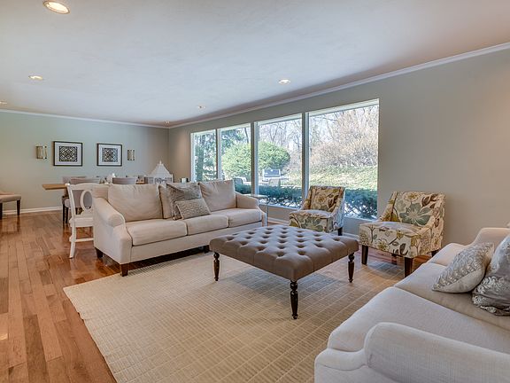 4th image of 26 Woodland Dr