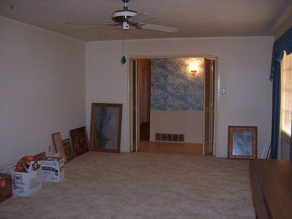 5th image of 2124 Haywood Ave