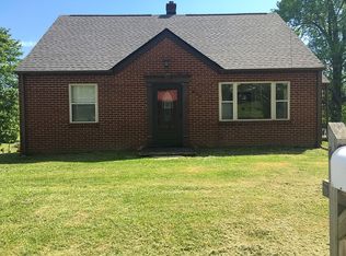 815 Goolsby St, Marion, VA 24354