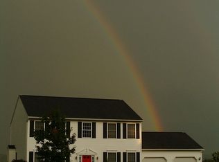218 Berkshire Dr, Douglassville, PA