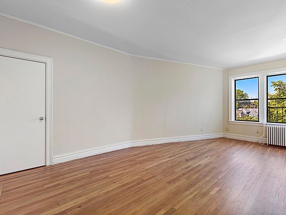 2nd image of 821 Bergen Ave APT D14