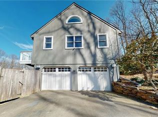 281 Peddlers Rd, Guilford, CT 06437