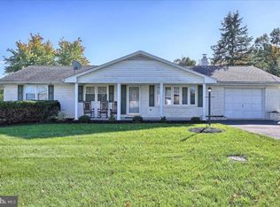 309 Woodlawn Ln, Carlisle, PA