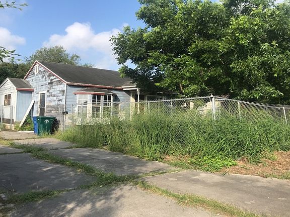 2nd image of 1501 Eunice Dr