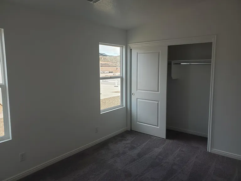 529 S Mirage Dr — Photo 4