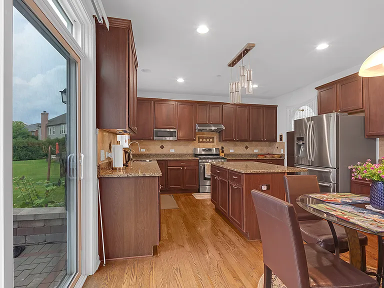 1396 Conrad Ln — Photo 8