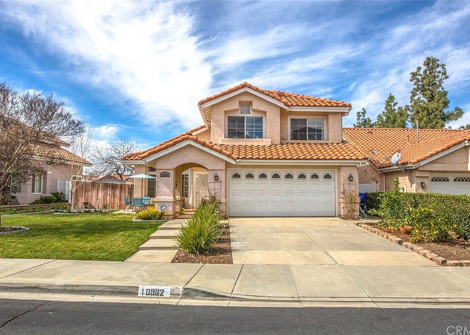 1st image of 10962 Applewood Ln