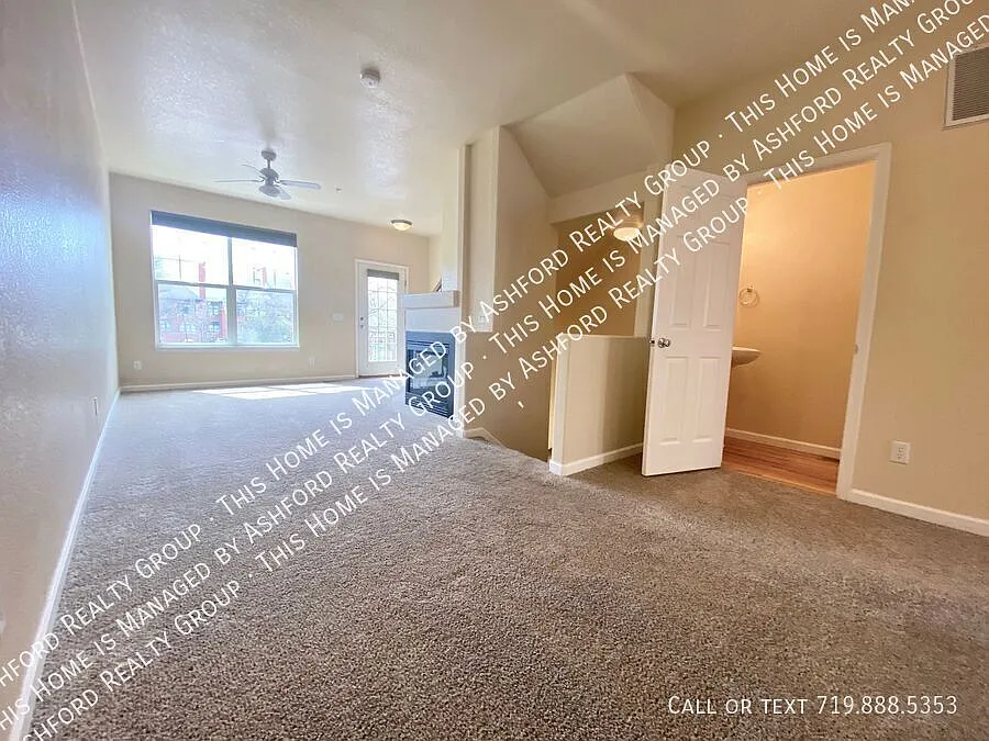 2 bed, 3.5 bath, 1504 sqft, $2,000 — Photo 3