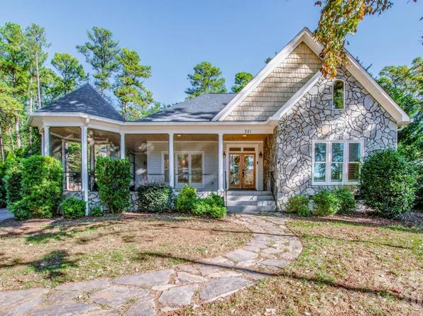 351 Catalina Dr, Mooresville, NC 28117