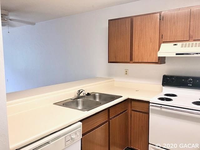 1st image of 111 SE 16th Ave APT O206