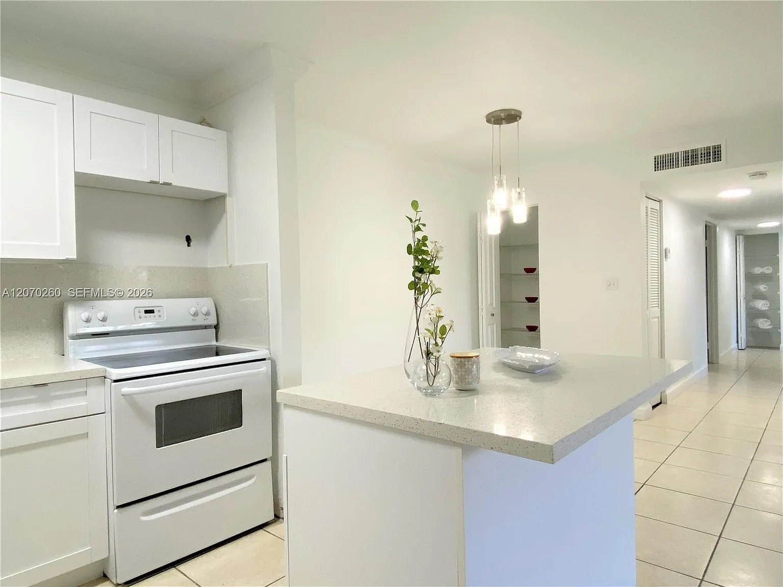 Doral Pk Co Club Villas C — Photo 2