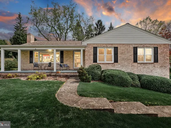 4138 Trowbridge Rd, York, PA 17402