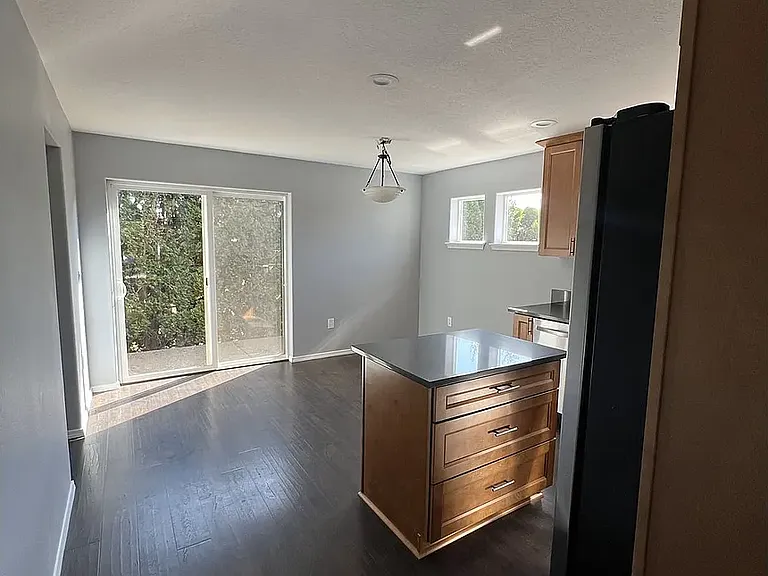 13614 Gaffney Ln — Photo 7