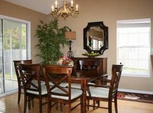 582 Carters Grove Rd, Charleston, SC 29414