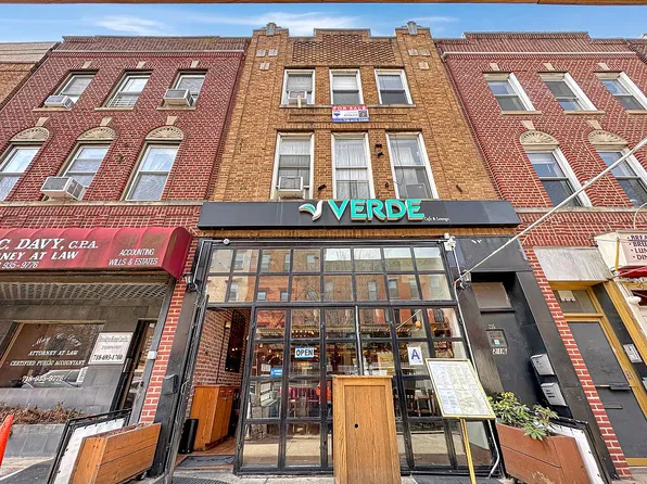 216 Smith St, Brooklyn, NY 11201