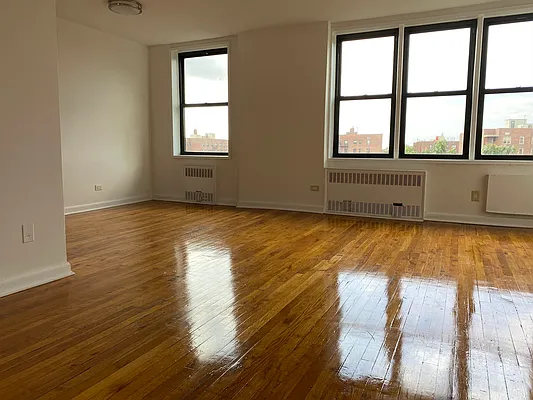 Sold by Diamond Real, Inc. | media 10