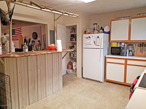 4th image of 1405 Jennifer Dr