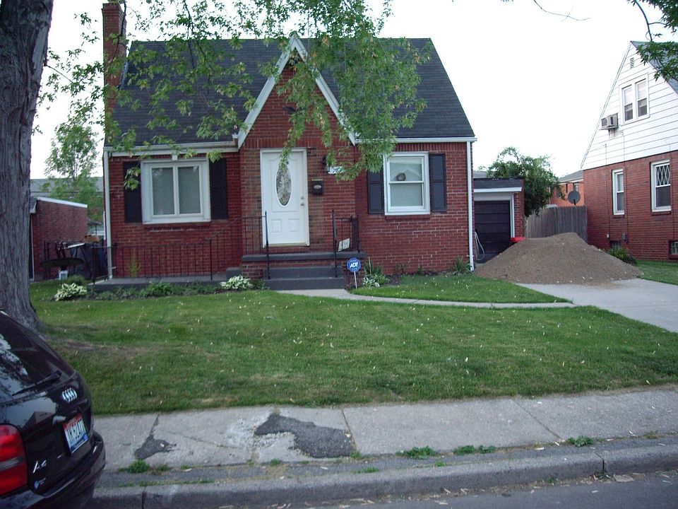 2nd image of 78 Cedar Rd