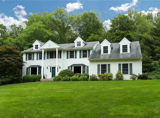 300 Spring Pond Rd, Mount Kisco, NY 10549