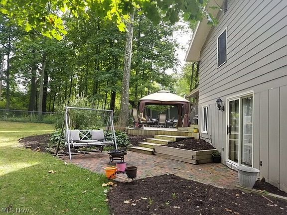 4th image of 8723 Forest Hills Dr NE
