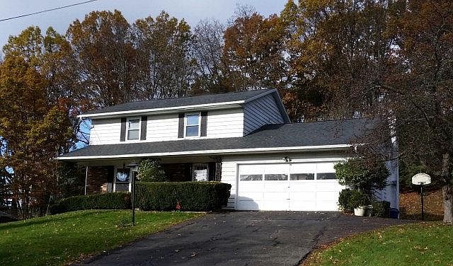 1st image of 117 Bradley Ct
