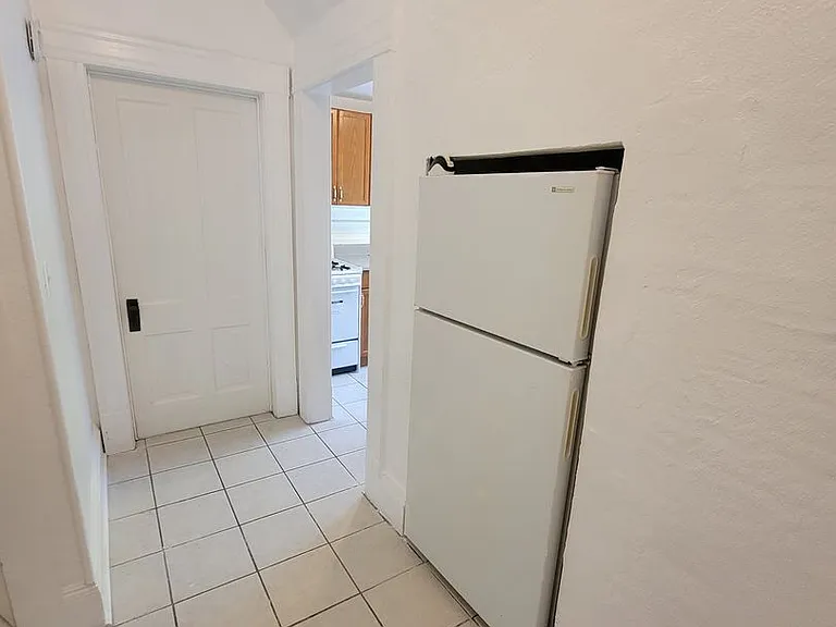 202 W 2nd Ave #2 — Photo 6