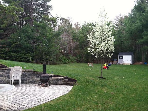 2nd image of 417 County Road