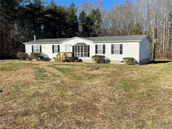 16131 Lodge Ct, Amelia Court House, VA 23002