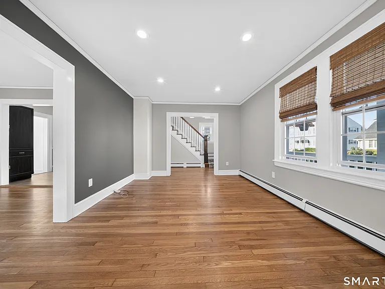 30 Noble St — Photo 12