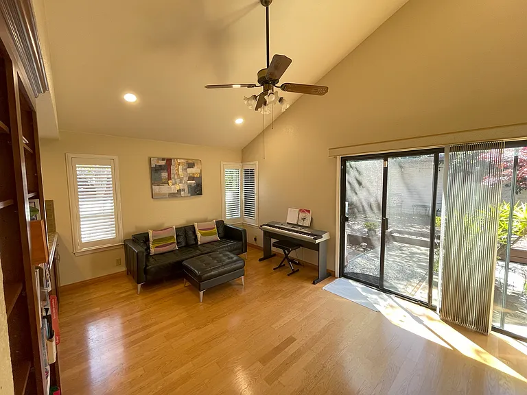 4201 Sedge St — Photo 8