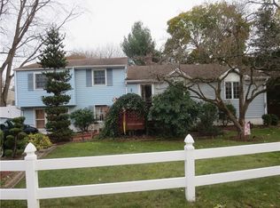 12 Borghaus Rd, Helmetta, NJ 08828