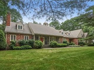 15 Ridge Rd, Norfolk, MA 02056