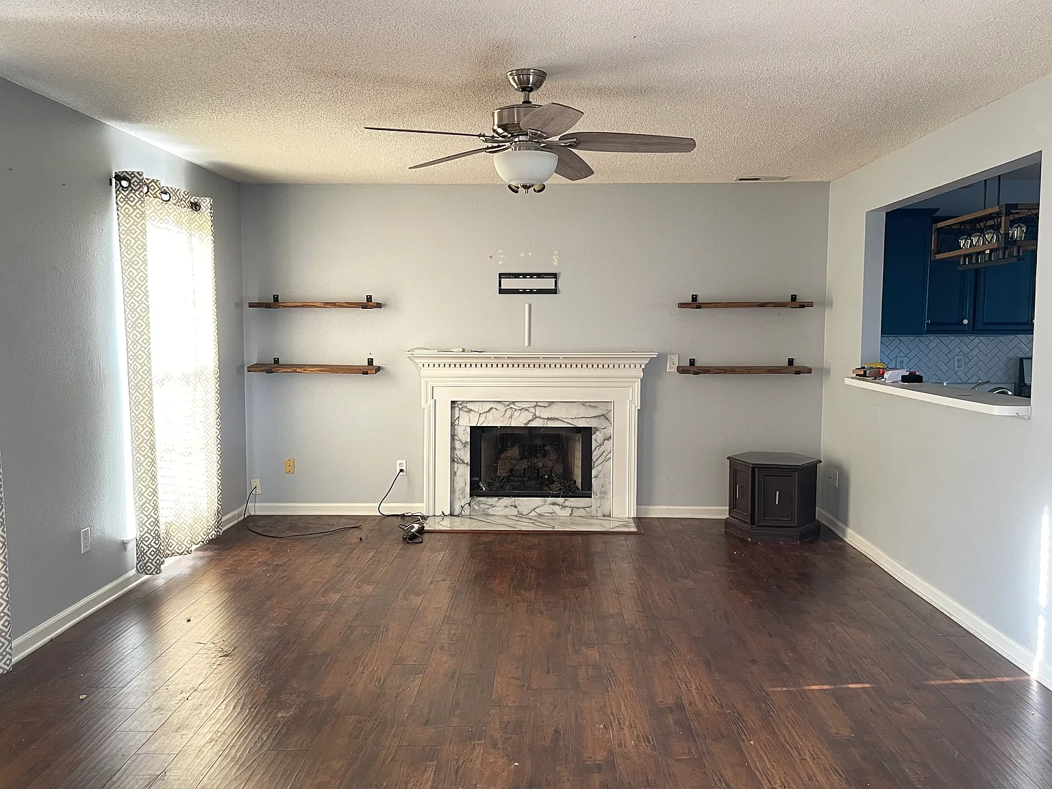 3 bed, 2.5 bath, 1892 sqft, $2,450 — Photo 3