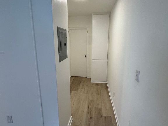 4th image of 2332 S Bentley Ave APT 102
