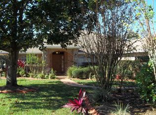 406 N Pine Meadow Dr, Debary, FL 32713