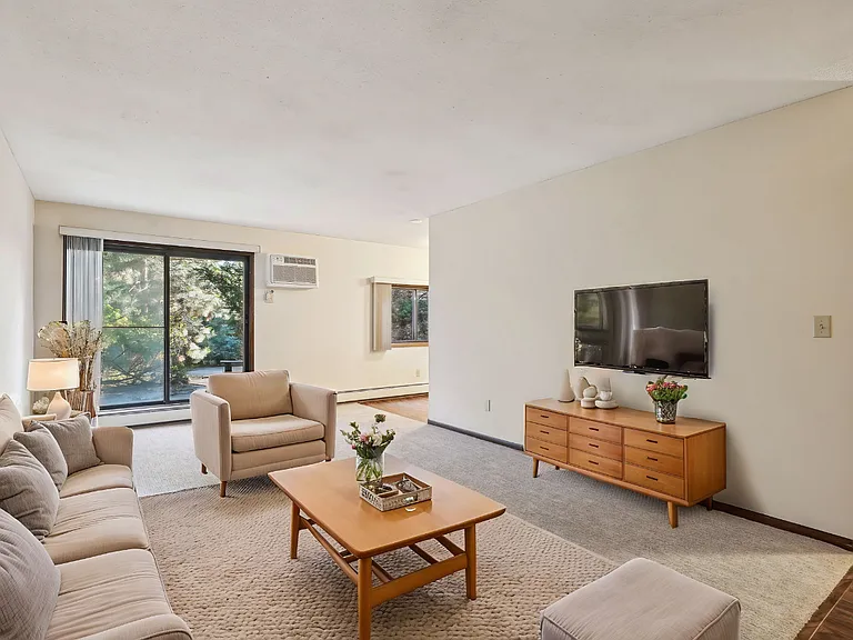 Cedars of Edina Apartments — Photo 103