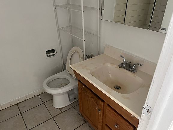 5th image of 12544 Fairview Ave #2G