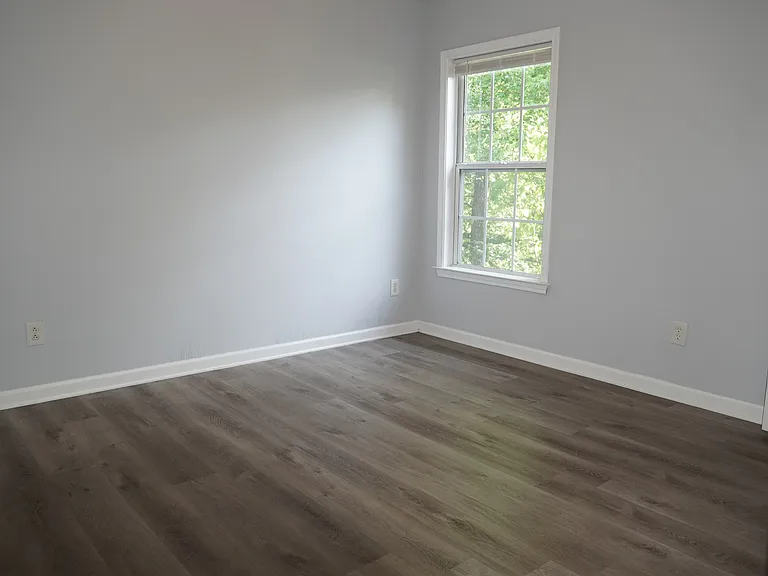 Elmendorf Ln NW — Photo 33