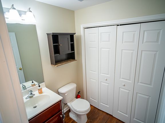 1st Floor 1/2 Bath and Laundry