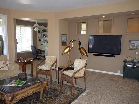 5th image of 7520 School House Ln