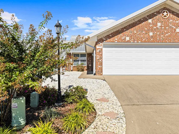 1805 Flagstone Dr, Longview, TX 75605