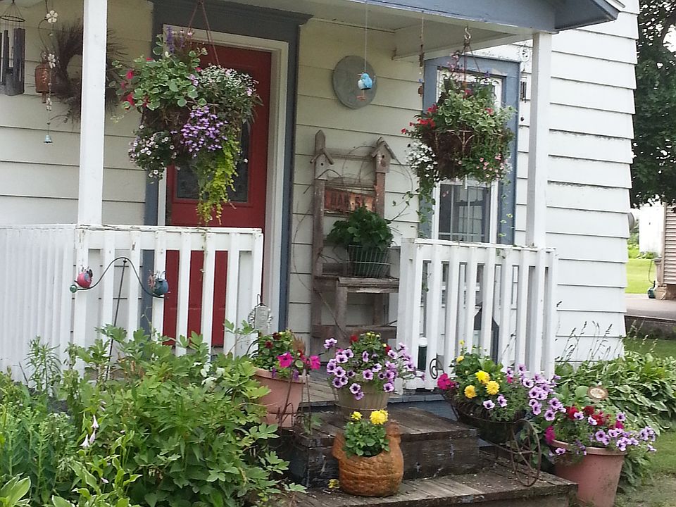 1st image of 117 Oak St