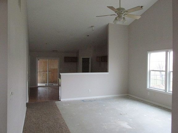 5th image of 7310 Fields Dr