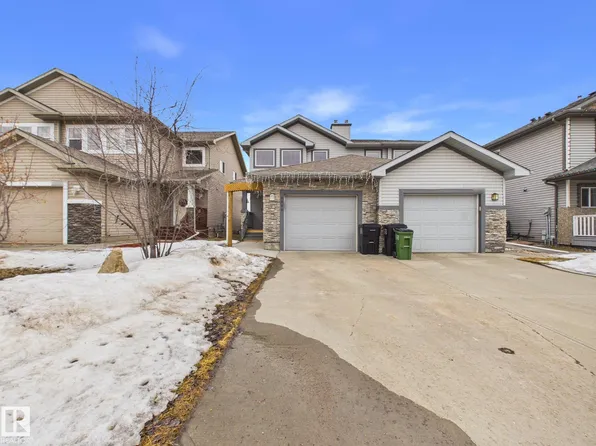9073 Scott Cres NW, Edmonton, AB T6R 0E7