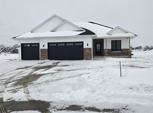 3611 Pickard Dr, Milton, WI 53563